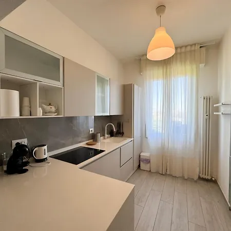 Apartamento Patrizia - In Centro A Módena